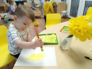 Painting daffodils